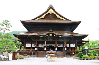 Zenkoji Temple